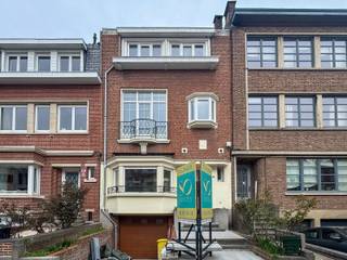 Gelegen aan Herbert Hooverlaan 143, in het hart van de wijk Georges Henri, zal deze prachtig volledig gerenoveerde eengezinswoning...