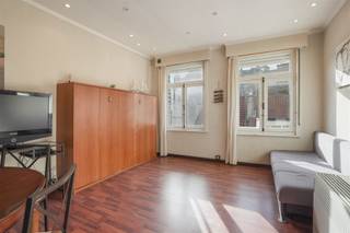 Interessante opbrengsteigendom op een toplocatie vlak aan de zeedijk, de jachthaven en het winkel-wandelgebied.In deze kleinschalige residentie...