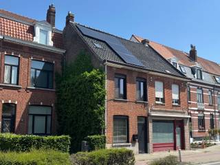 De instapklare woning is gelegen in een rustige buurt te Assebroek, rustig buiten de drukte van de binnenstad, maar toch op wandelafstand van...