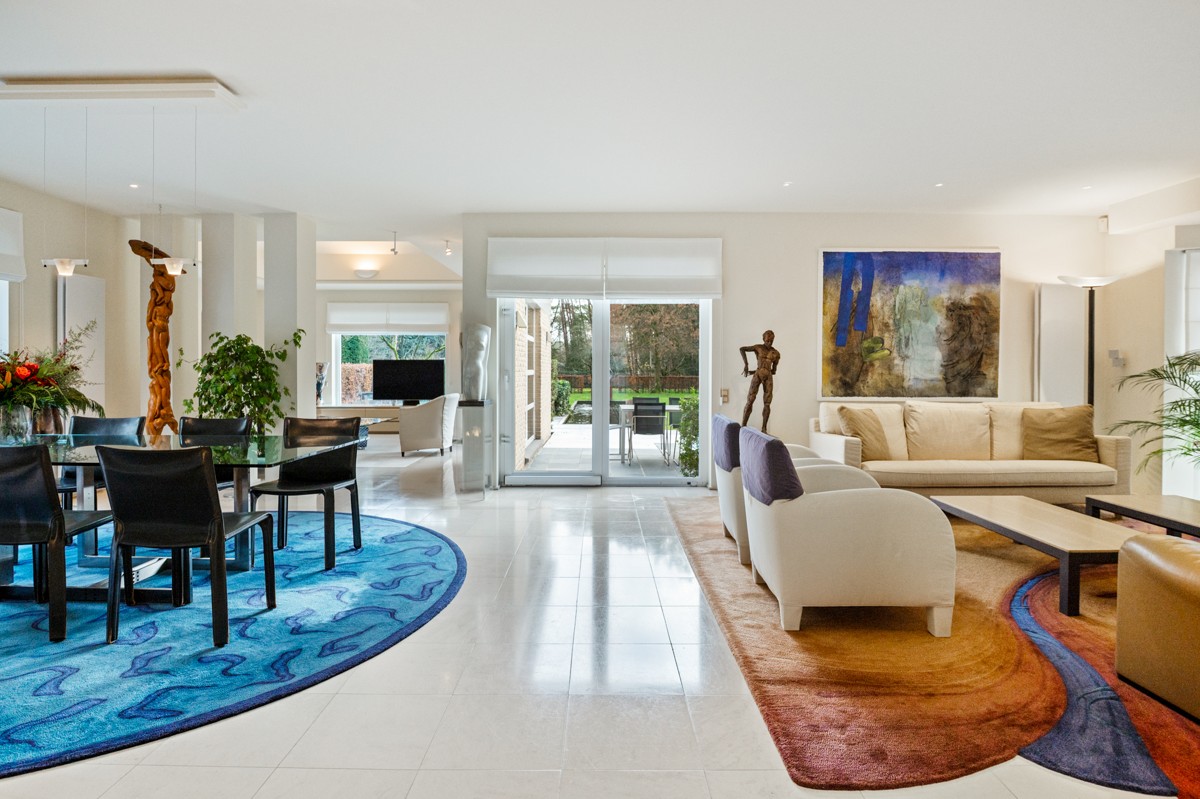 Uitzonderlijke villa op 3451 m² met 5 slaapkamers omgeven door groen. - foto 5