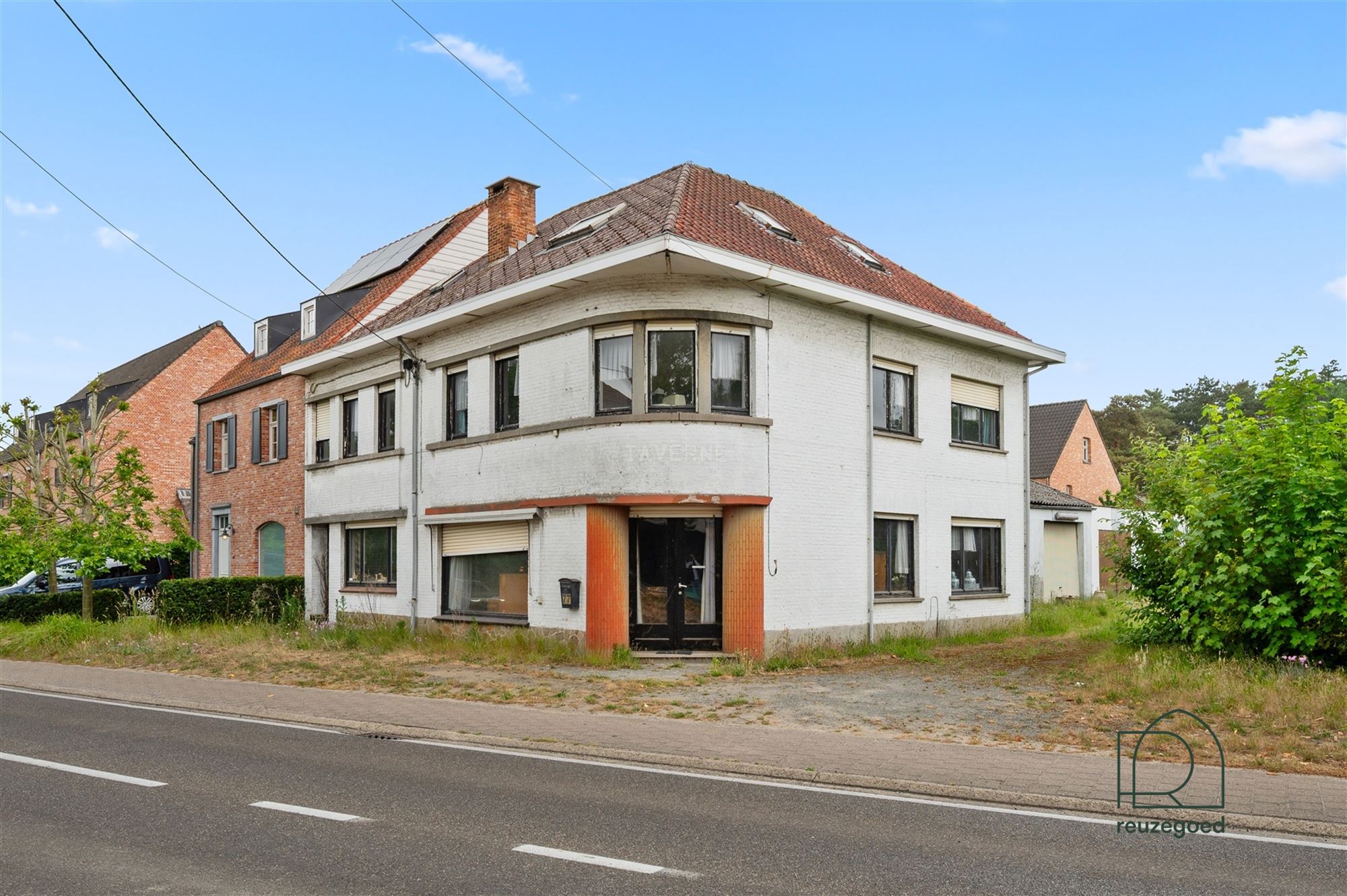 Te renoveren huis (tweewoonst) met mogelijkheid tot 2 bouwgronden - foto 2