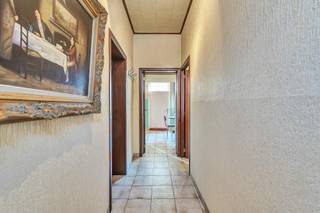 Op een uitstekende ligging langs de Gaversesteenweg, vlakbij het centrum van Deinze en met een vlotte verbinding naar Gent en Kortrijk, bevindt...