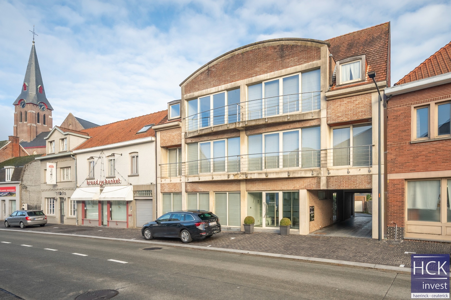KRUISHOUTEM - Ruim duplex appartement + staanplaats op topligging! - foto 1