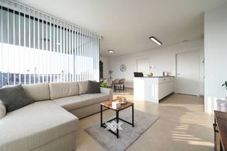 Dit appartement op de tweede verdieping van residentie Goudsbloem heeft een oppervlakte van 86 m² en is ingedeeld als volgt: inkomhal met...