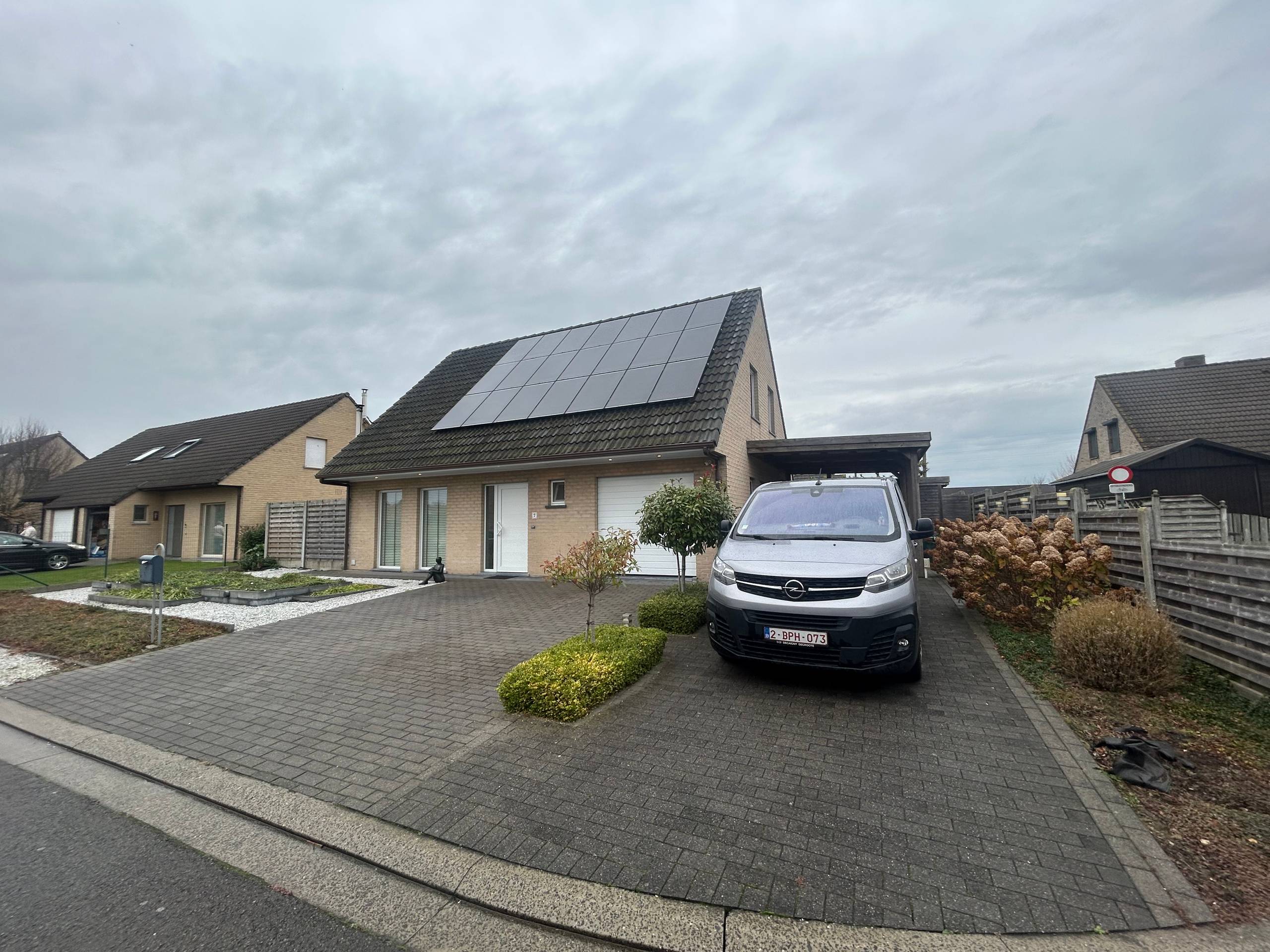 Roeselare - Lichtrijke en instapklare woning te koop - foto 2