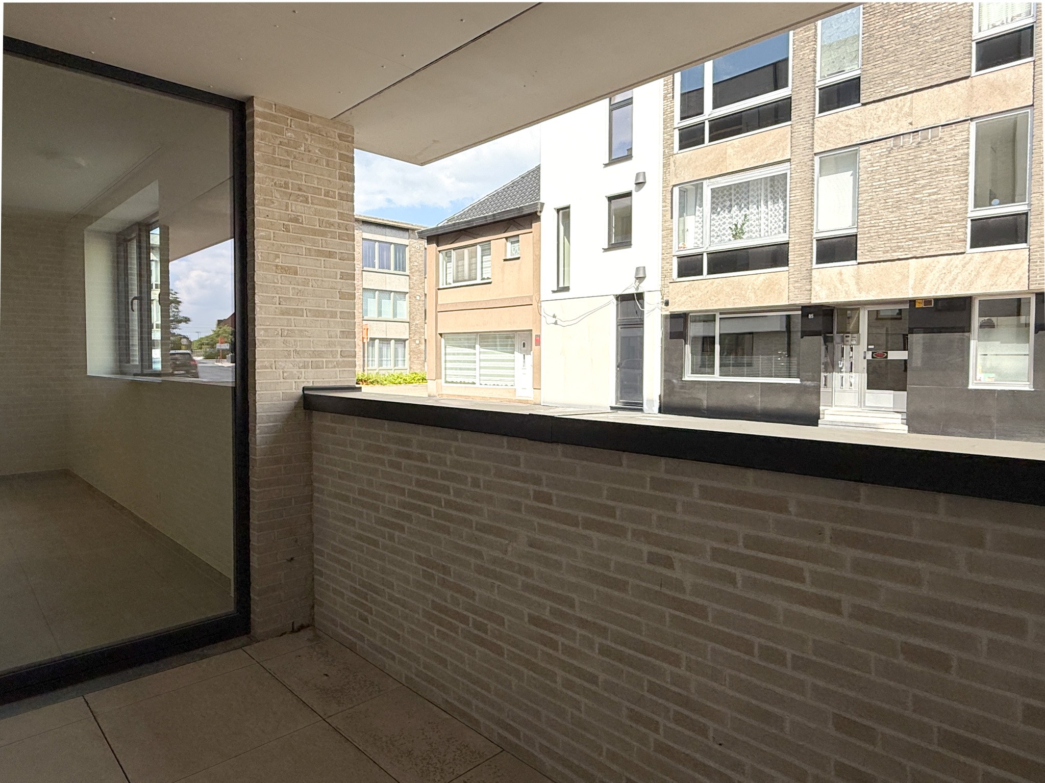 Gelijkvloers nieuwbouwappartement met terras en 1 slaapkamers - foto 3