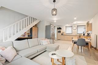 Te koop: modern duplex-appartement in het centrum van Kampenhout, op wandelafstand van openbaar vervoer en nabij belangrijke invalswegen.Dit...