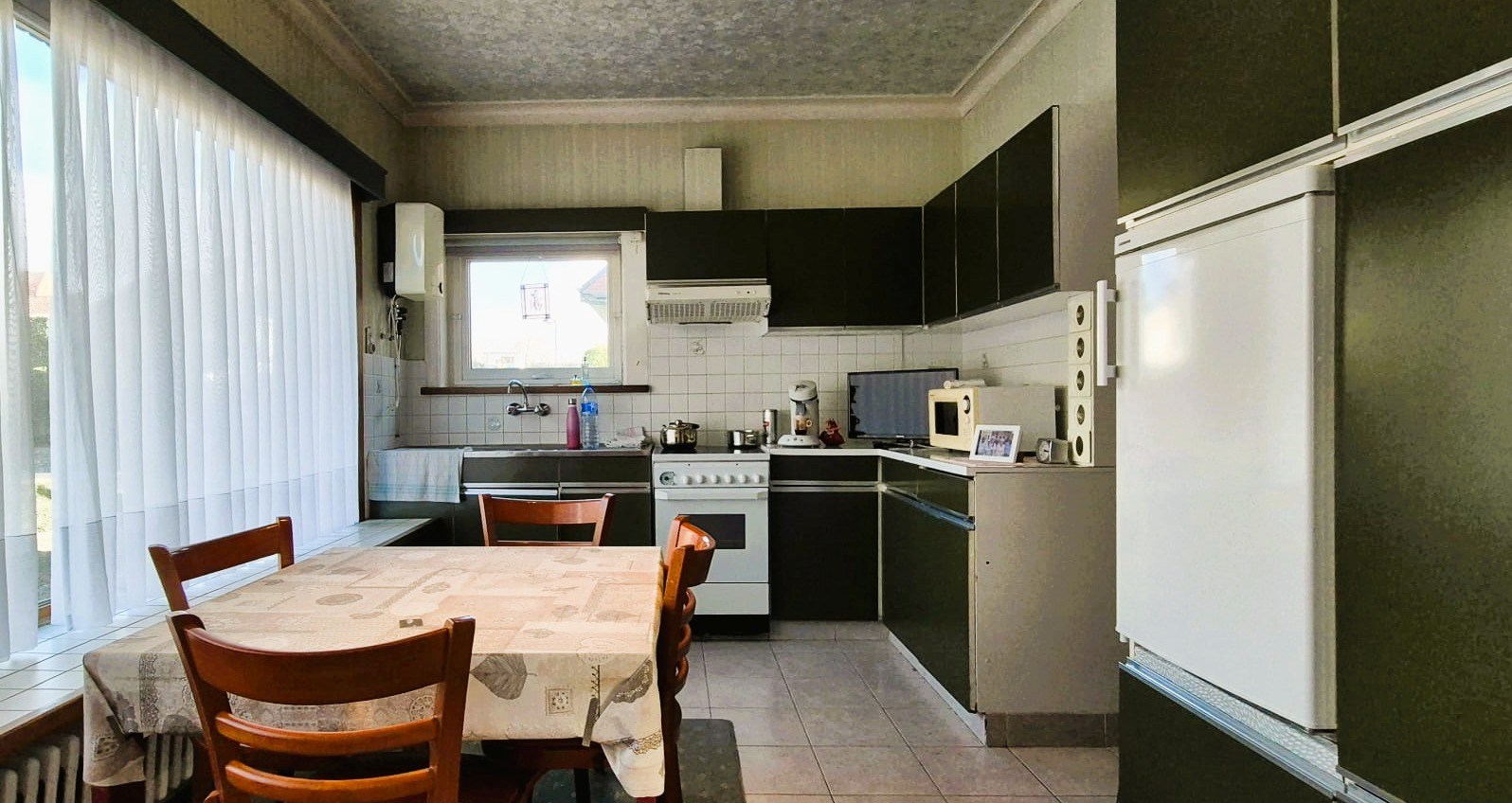 Woning en/of handel op zeer zichtbare hoek - foto 4