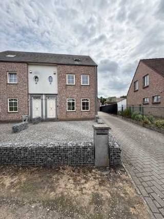 Moderne pastorijwoning met 4 slaapkamersEPC B - centrale ligging nabij scholen, winkels, kinderopvang, binnen de grote ring...