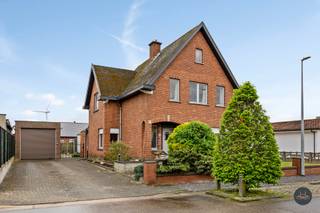 Voor meer info of om een bezoek in te plannen, contacteer Pieter via 016199345 of via pieter.maes@homixx.be.Deze vrijstaande woning is ideaal voor...