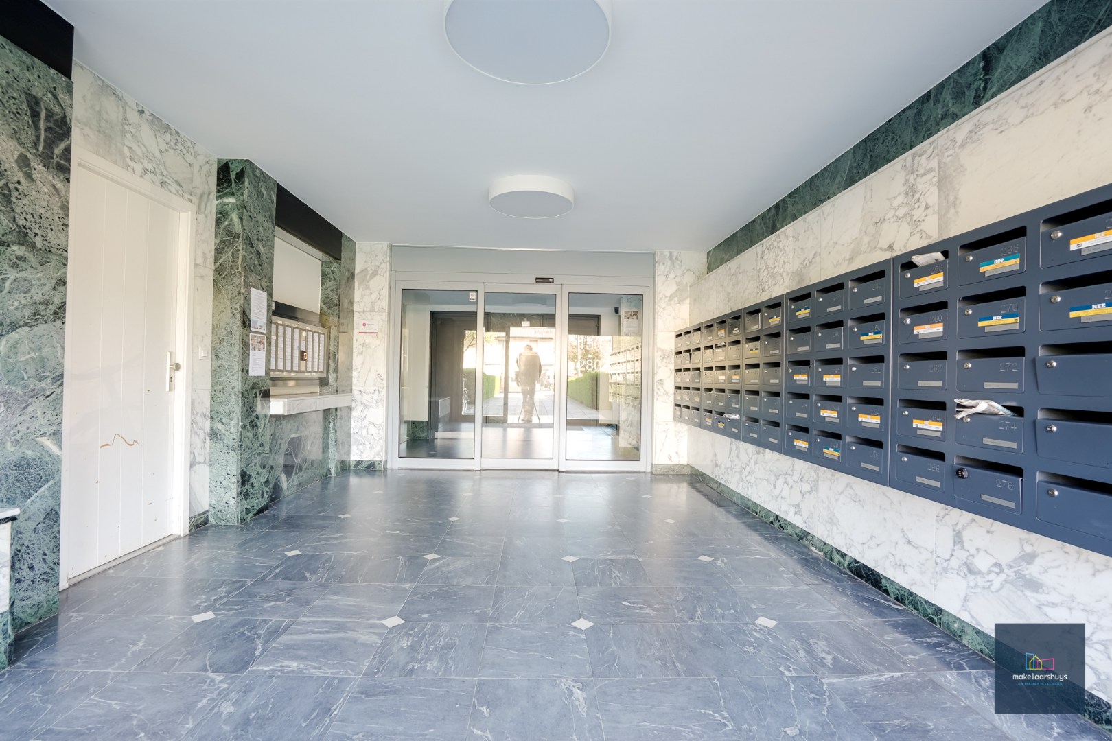 Mooi 3 slaapkamerappartement met  terras en parkeerplaats te Residentie Rijsenberg - foto 2