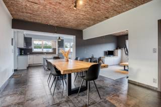 Gezinswoning met 3 slaapkamers op perceel van 67a 89ca te koop in MeerhoutDeze instapklare gezinswoning is gelegen in de Vaartstraat 13 te Meerhout,...