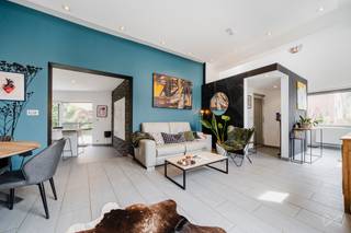 We Invest Huy vous présente cette maison coup de cœur d’une superficie habitable de 340m2 située dans le centre de Wanze. Idéale pour...