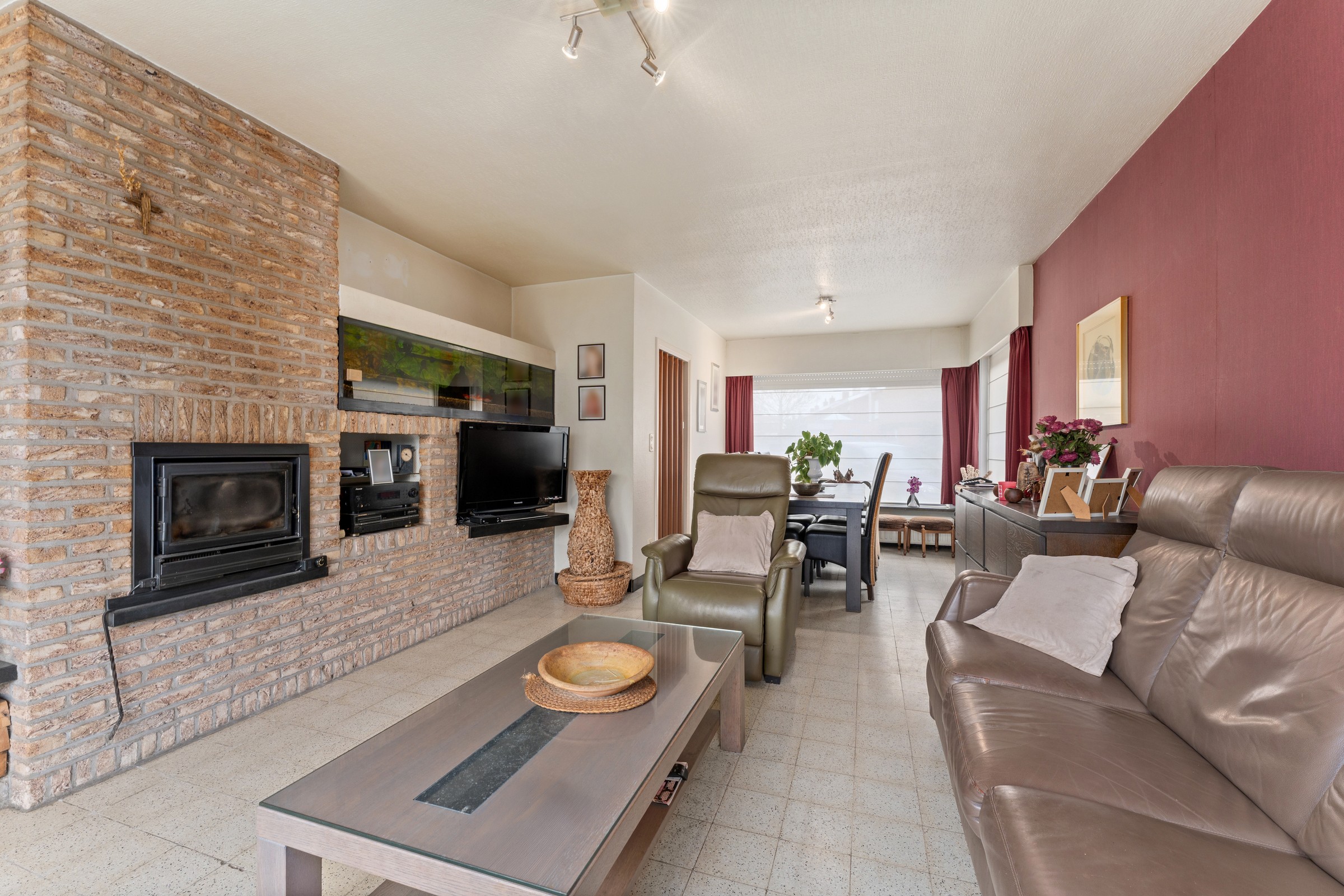 Te renoveren HOB met 4 slaapkamers en 2 garages - foto 4