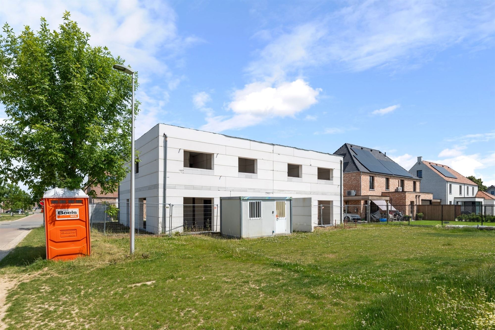 CASCO HALFOPEN BEBOUWING IN MODERNE STIJL MET CARPORT IN ALKEN - foto 4