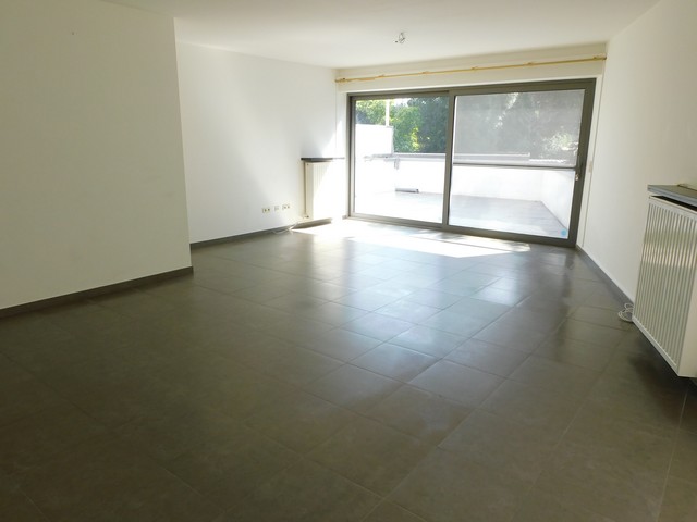 Ruim duplex appartement met 3 slaapkamers in het centrum   - foto 3