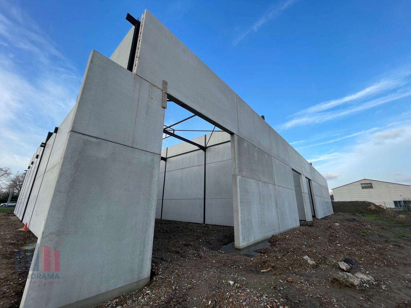 NIEUWBOUW KMO-UNIT VAN 211 m² MET 70 m² MEZZANINE TE KOOP - foto 3