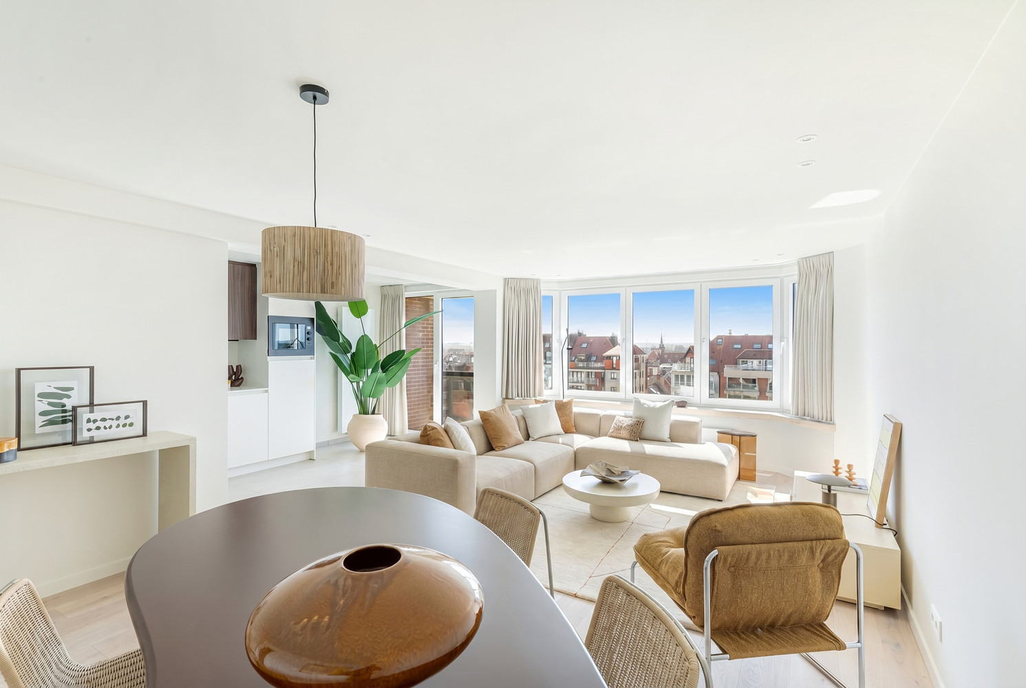 Prachtig vernieuwd appartement met open zichten en terrassen - foto 5