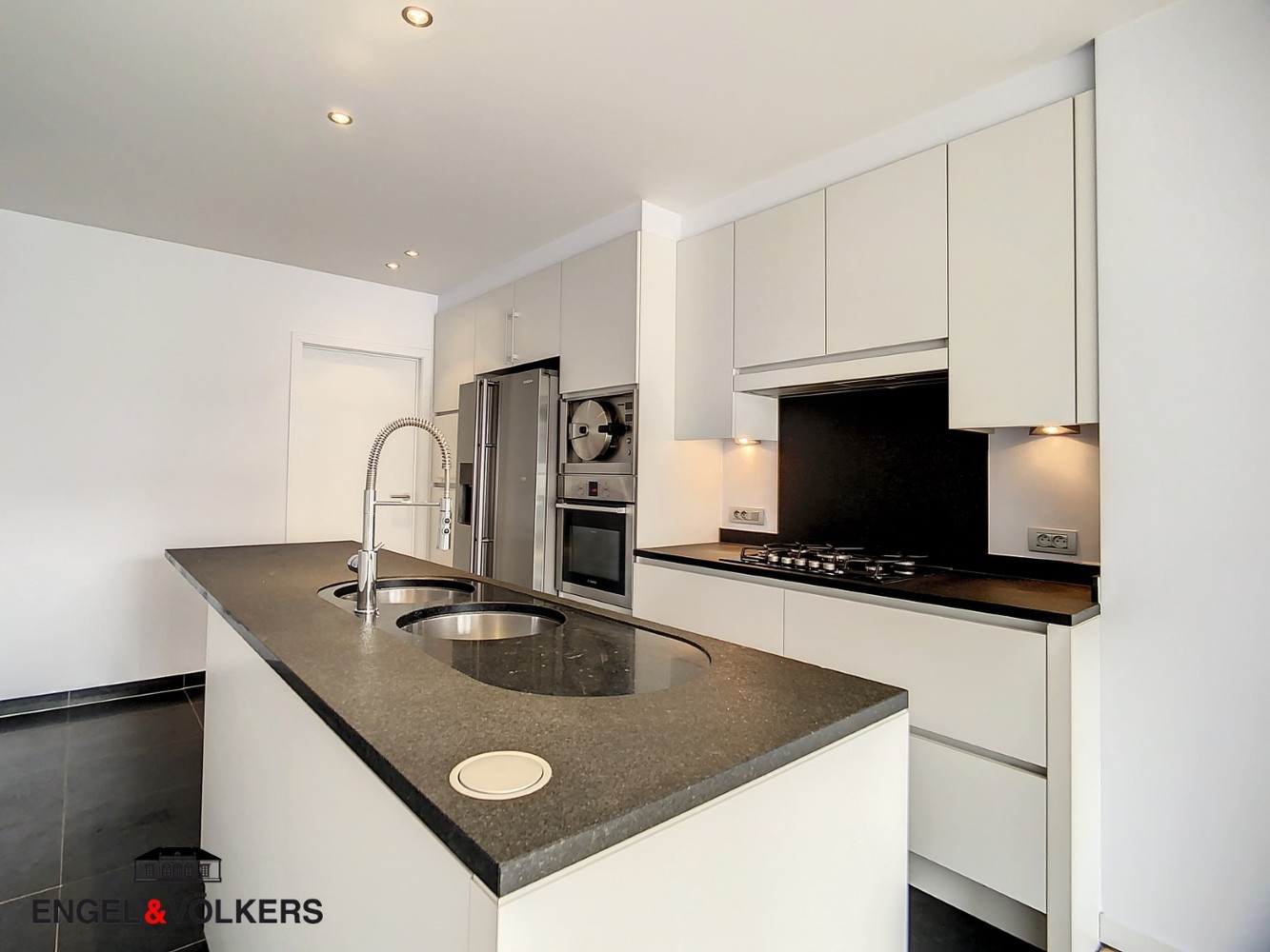 Duplex appartement op gunstige locatie - foto 4