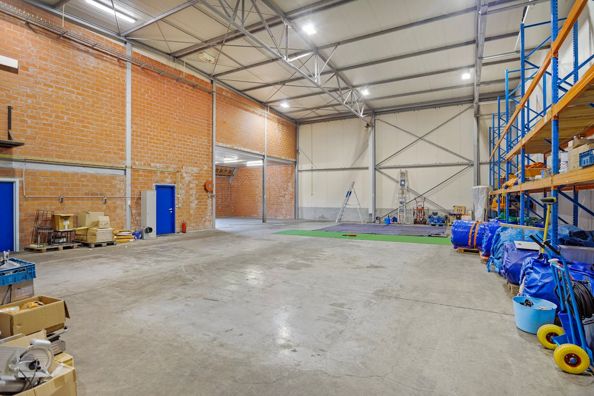 Bedrijfsgebouw met magazijnen te koop in Avekapelle - foto 5