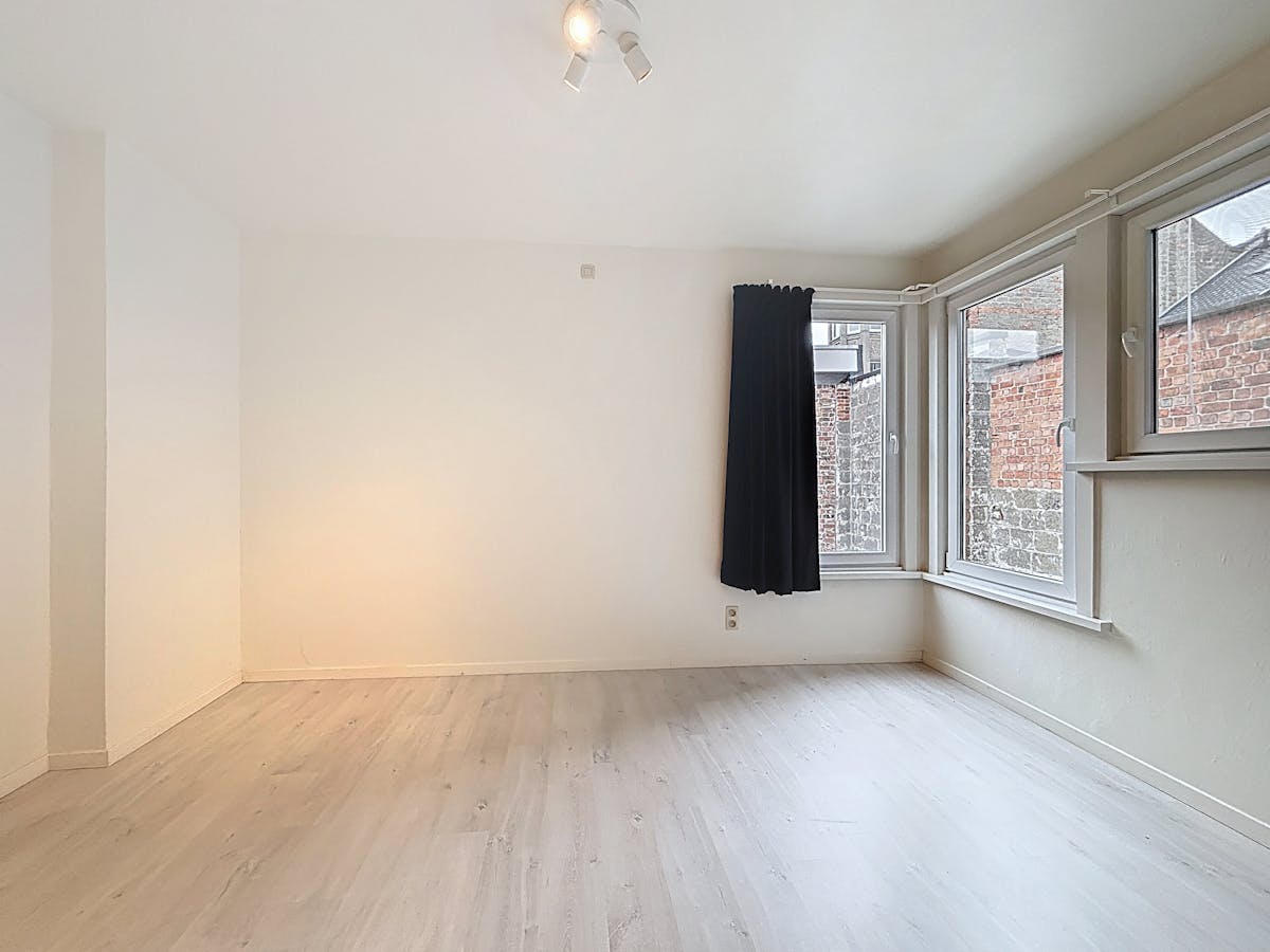 2 bedroom apartment near Ghent Sint-Pieters station - photo 5