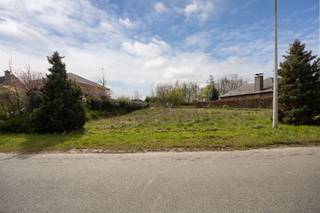 Twee Zuidgerichte Bouwgronden zonder Achterburen in rustige wijk nabij centrum Duffel Woningbeschrijving en indelingDeze twee aaneengrenzende...