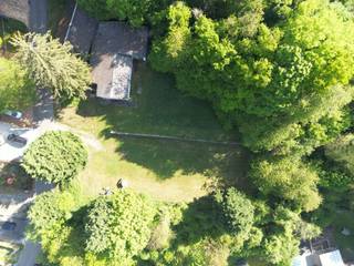 We Invest Huy biedt u dit prachtige bouwperceel aan van ca. 1.900 m², gelegen in een rustige en groene omgeving in Amay, in de nabijheid van...