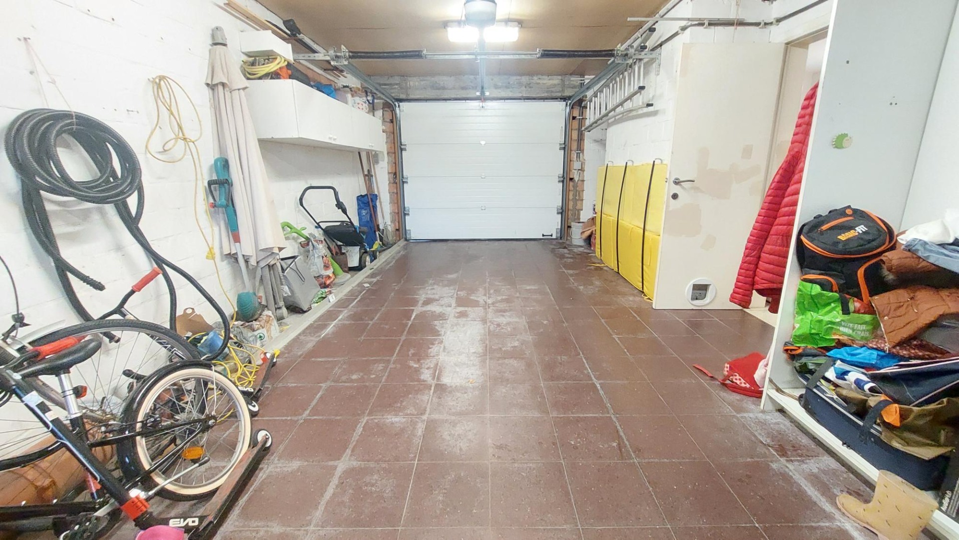 Ruime bel etage woning + zuid gerichte tuin + dubbele garage en 3 kamers - foto 3