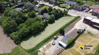 Op de Breëerweg 27 in Bocholt ligt dit riante perceel met een oppervlakte van 22 are 30 centiare. Het perceel grenst links aan de...