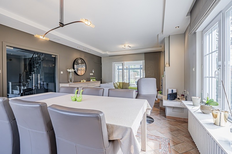 Karaktervolle, statige villawoning met 3 à 4 slpks en royale tuin - foto 4