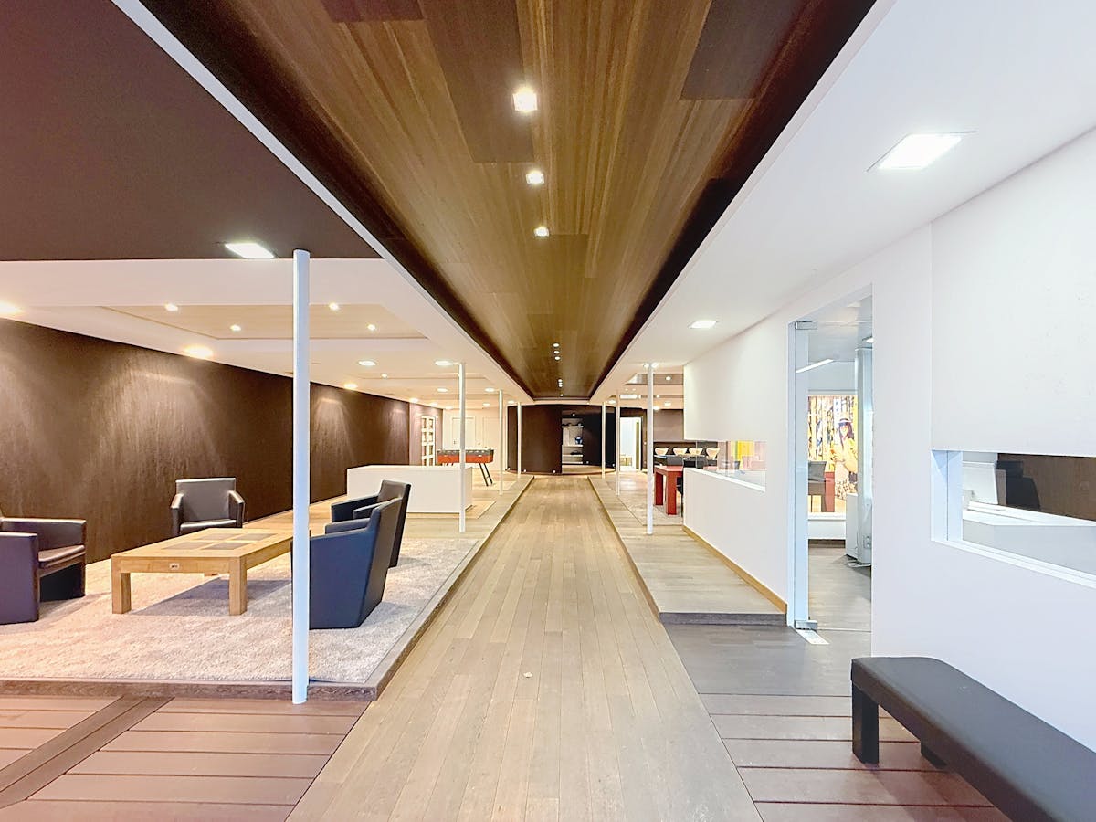 Showroom (265 m²) met magazijn (220 m²) te huur Knesselare - foto 1