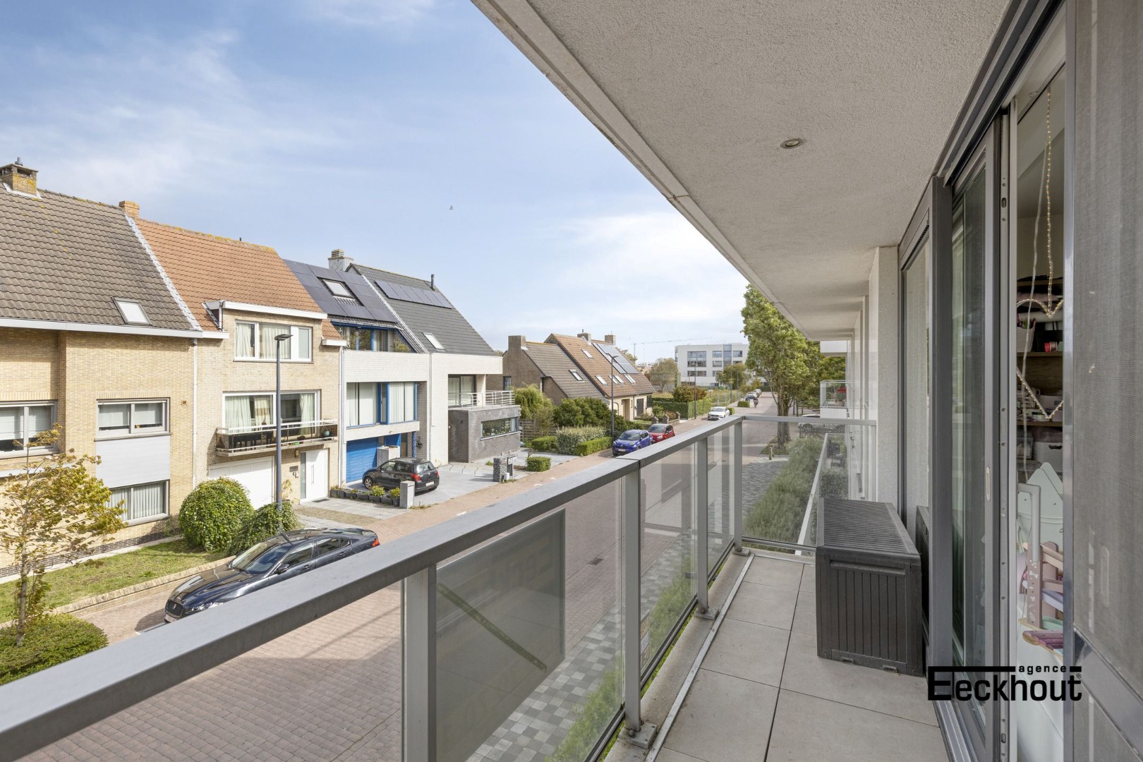 Instapklaar appartement in recente residentie nabij het strand te Mariakerke! - foto 1