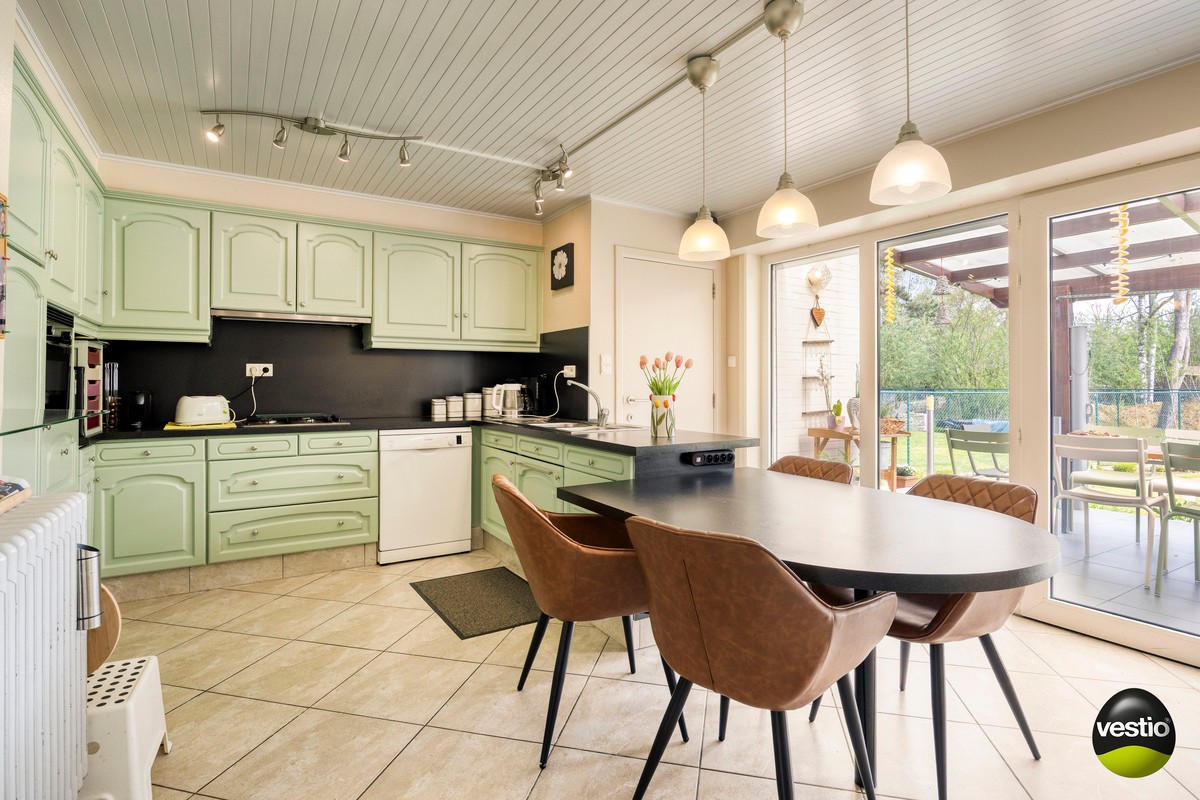 Gezinswoning met 3 slaapkamers, bureau en energiezuinige voorzieningen op toplocatie in Heusden-Zolder - foto 2