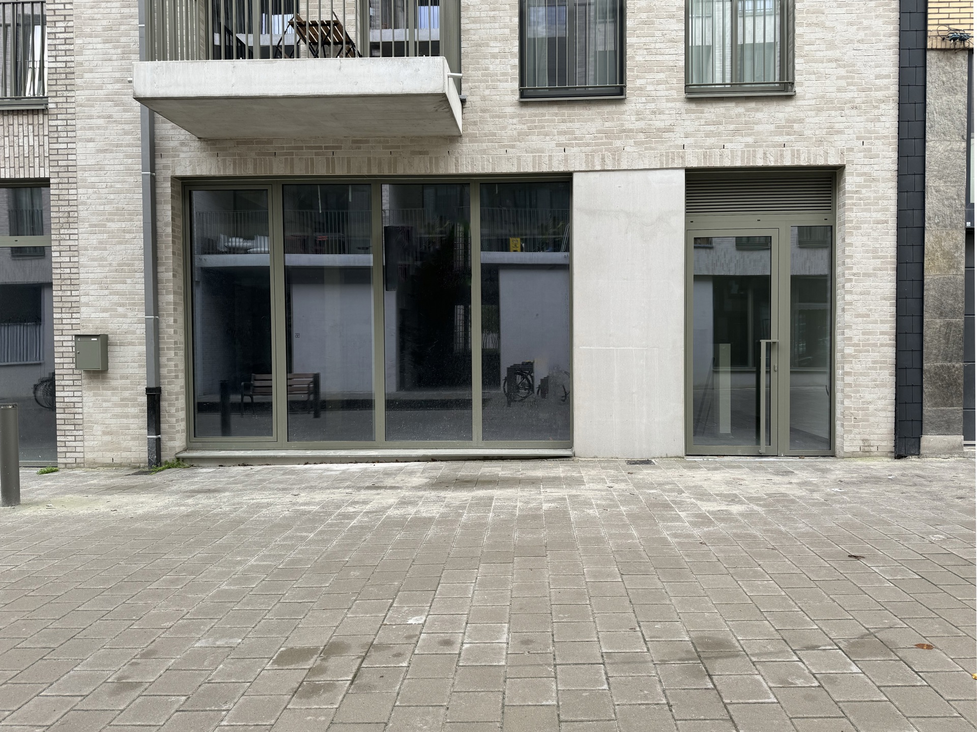 Commercial for sale in Antwerp - photo 3