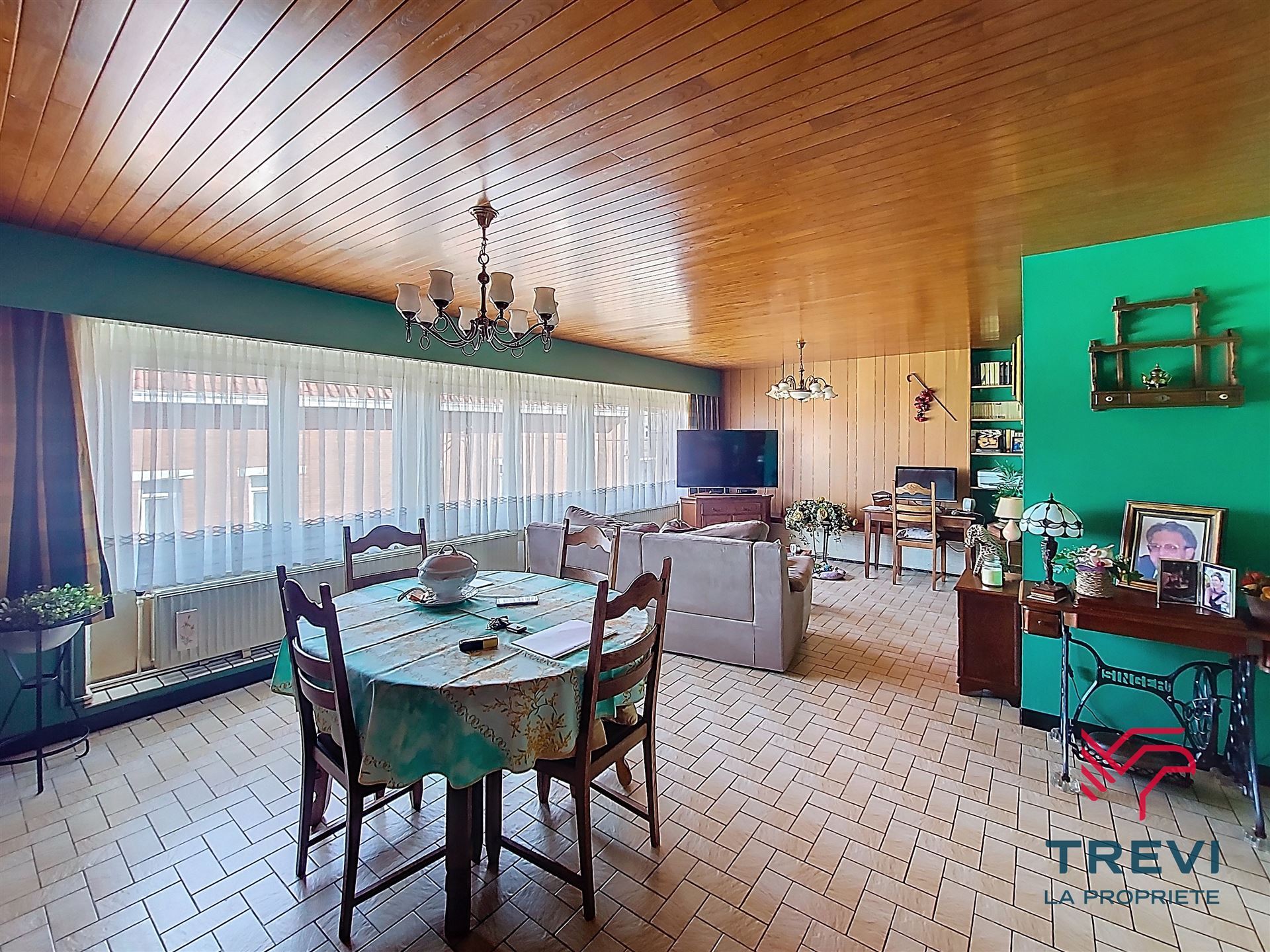 Apartment for sale in Lodelinsart with 2 bedrooms - photo 1