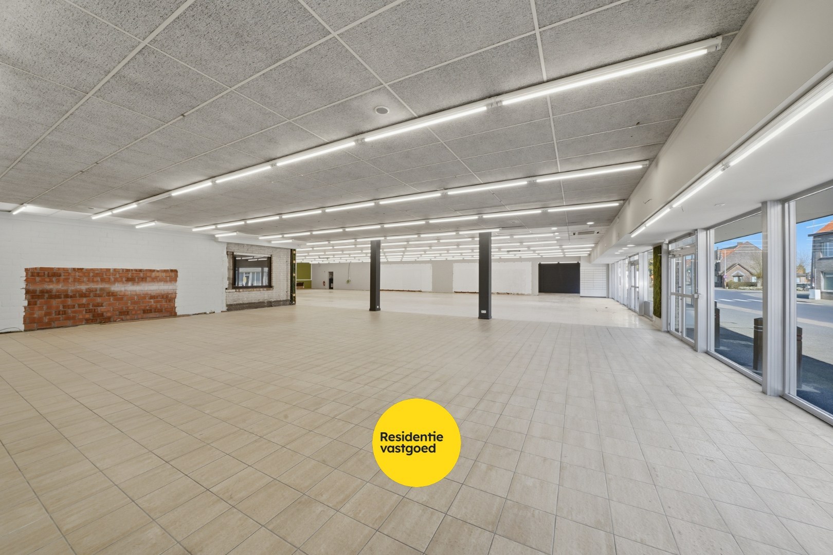 Commerciële ruimte te huur in het centrum van Aartrijke - foto 5