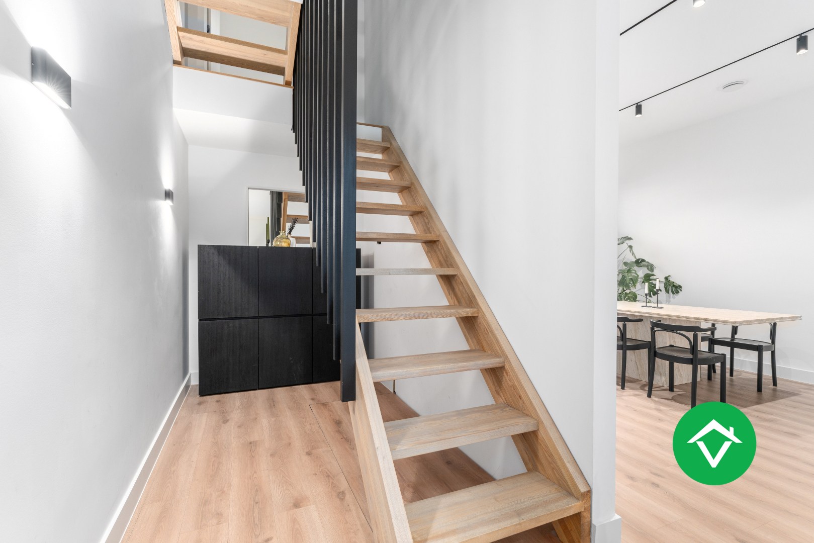 Hoog gerenoveerde woning met tuin en 4 slaapkamers te Roeselare - foto 3