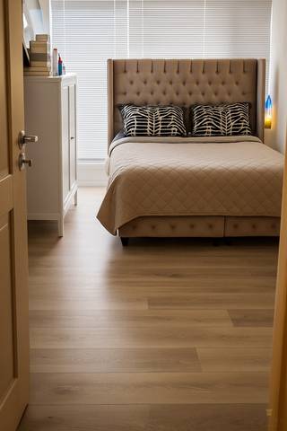 Ontdek waar comfort en uitzicht elkaar ontmoeten!Op zoek naar een aangenaam appartement?Dit unieke pand biedt u:Een lichte, ruime living met prachtig...