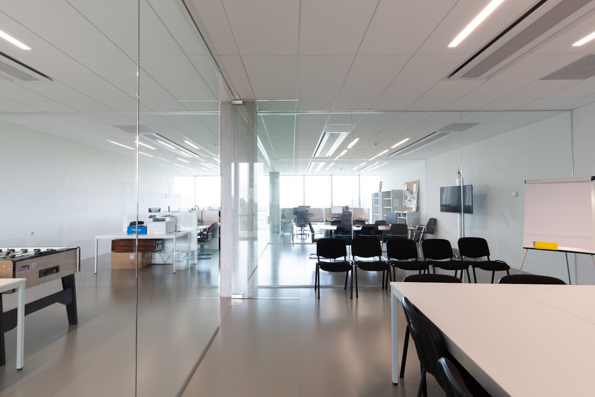 Espace de bureau exclusif au Skyline Park Izegem - photo 5