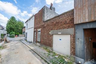 We Invest Waterloo vous présente cette maison trois façades à rénover entièrement, idéalement située à Braine-l’Alleud, à proximité immédiate de...