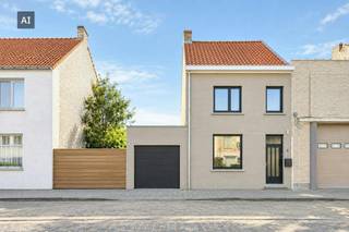 This partially renovated house is located at Izenbergestraat 80 in Izenberge and has a spacious plot of no less than 1,156 m². The house offers a pleasant living space, two bedrooms and a spacious attic with possibilities to create a third bedroom. An absolute asset is the spacious, south-facing garden, ideal for those who like to enjoy peace, greenery and outdoor space.<br /><br />Ground floor layout:<br />- entrance hall<br />- storage<br />- bright living space<br />- kitchen with induction hob, dishwasher, refrigerator and oven<br />- bathroom with shower, sink and toilet<br />- storage room with washing machine connection<br /><br />First floor layout:<br />- bedroom 1 (17m²)<br />- bedroom 2 (12m²)<br /><br />Spacious attic (31m²) with the possibility to create a third bedroom.<br /><br />Advantages:<br />- spacious plot of 1,156 m²<br />- large, south-facing garden<br />- partially renovated house<br />- spacious attic of 31 m² with the possibility of a 3rd bedroom<br />- various options to further finish the house to your own taste<br /><br />An interesting home for those looking for a spacious garden and a home with opportunities to further renovate and decorate according to their own wishes.<br /><br />This property is subject to the renovation obligation imposed by the Flemish government for residential buildings (unless demolished within 5 years of purchase). For more information, consult the website of the Flemish Energy and Climate Agency at https://www.vlaanderen.be/een-woning-kopen/renovatieverplichting-voor-residentiele-gebouwen<br /><br />Register of measures: no<br /><br />These AI visualizations are intended as inspiration. No technical specifications, urban planning regulations, or concrete realization possibilities were taken into account.
