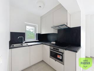 Volledig gerenoveerd éénslaapkamerappartement met tuin en terras op wandelafstand van de zeedijk en de tramhalte in Middelkerke.IndelingGLV:...