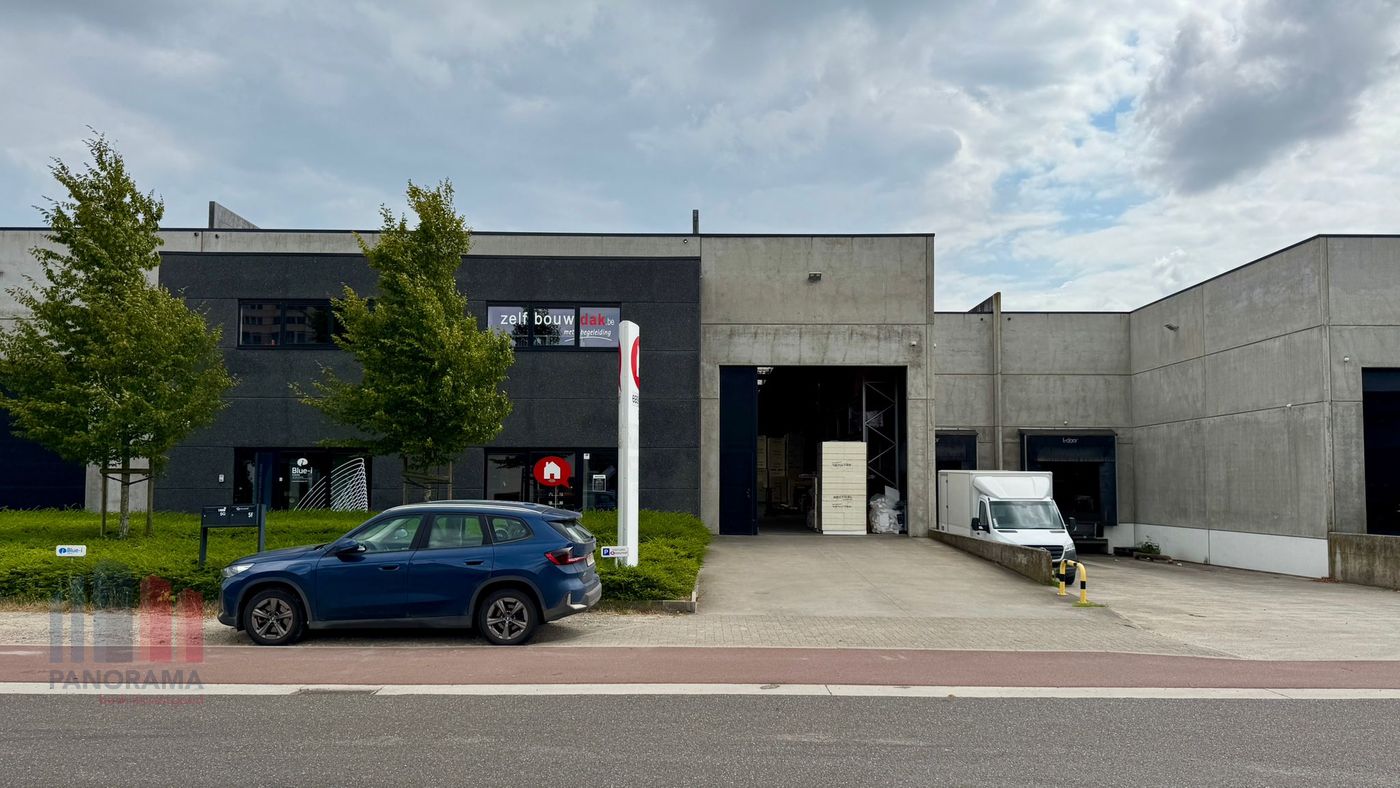 614 m² magazijn met laadkade en 149 m² kantoren te huur op toplocatie in Mechelen! - foto 4