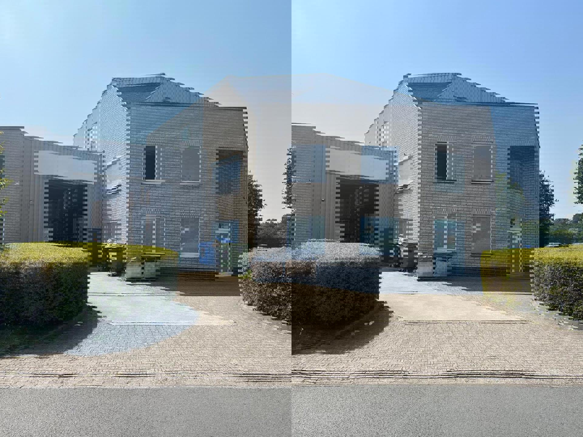 Polyvalent bedrijfsgebouw te Aartselaar. - foto 1