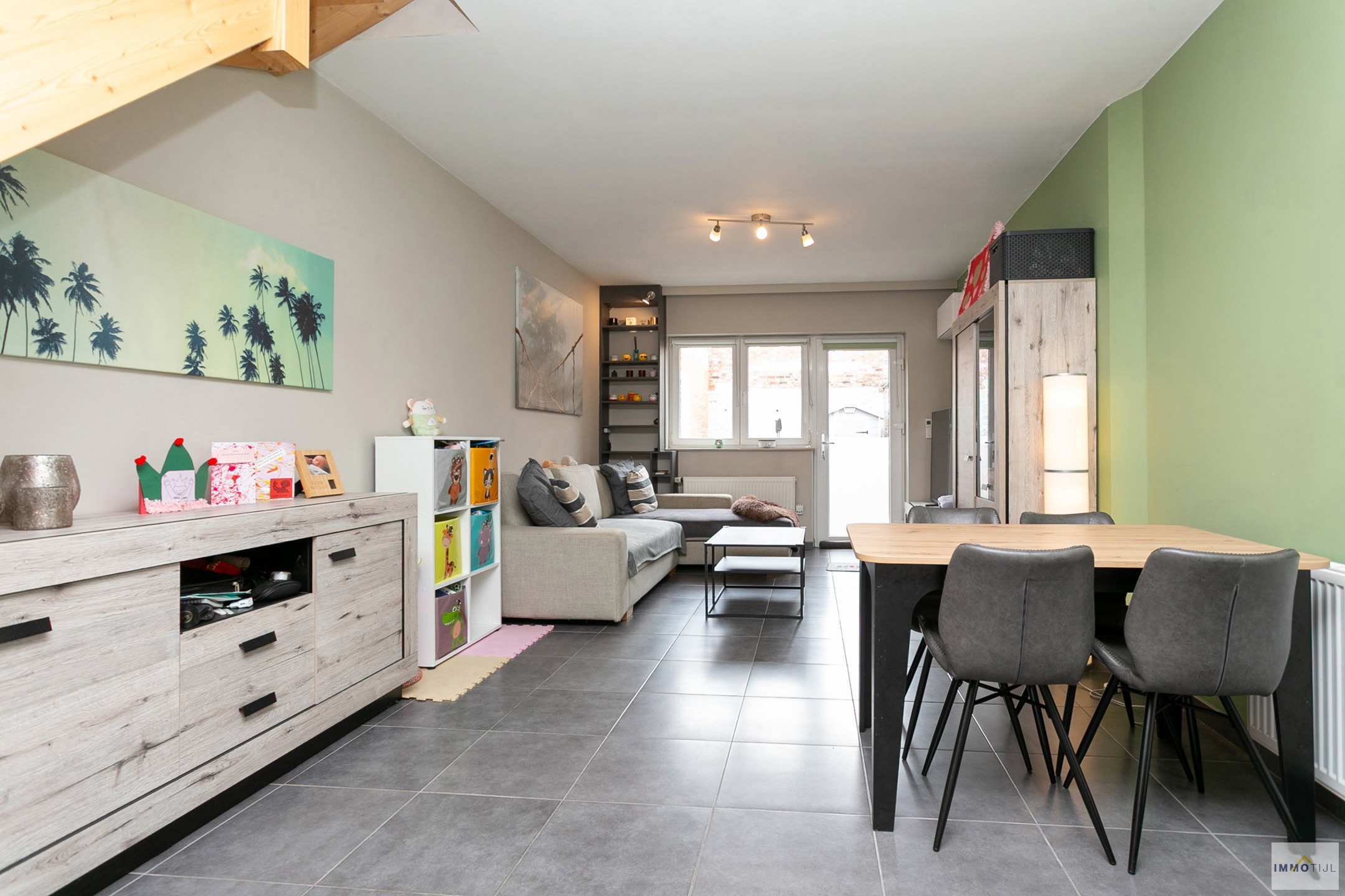 Volledig afgewerkte woning met 4 slaapkamers in hartje Temse - foto 1