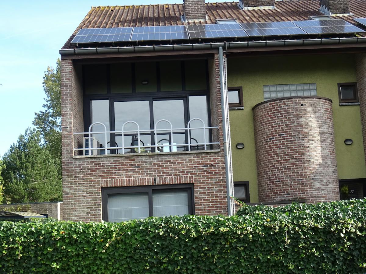 Ruim duplex-appartement met garage en carport - foto 5