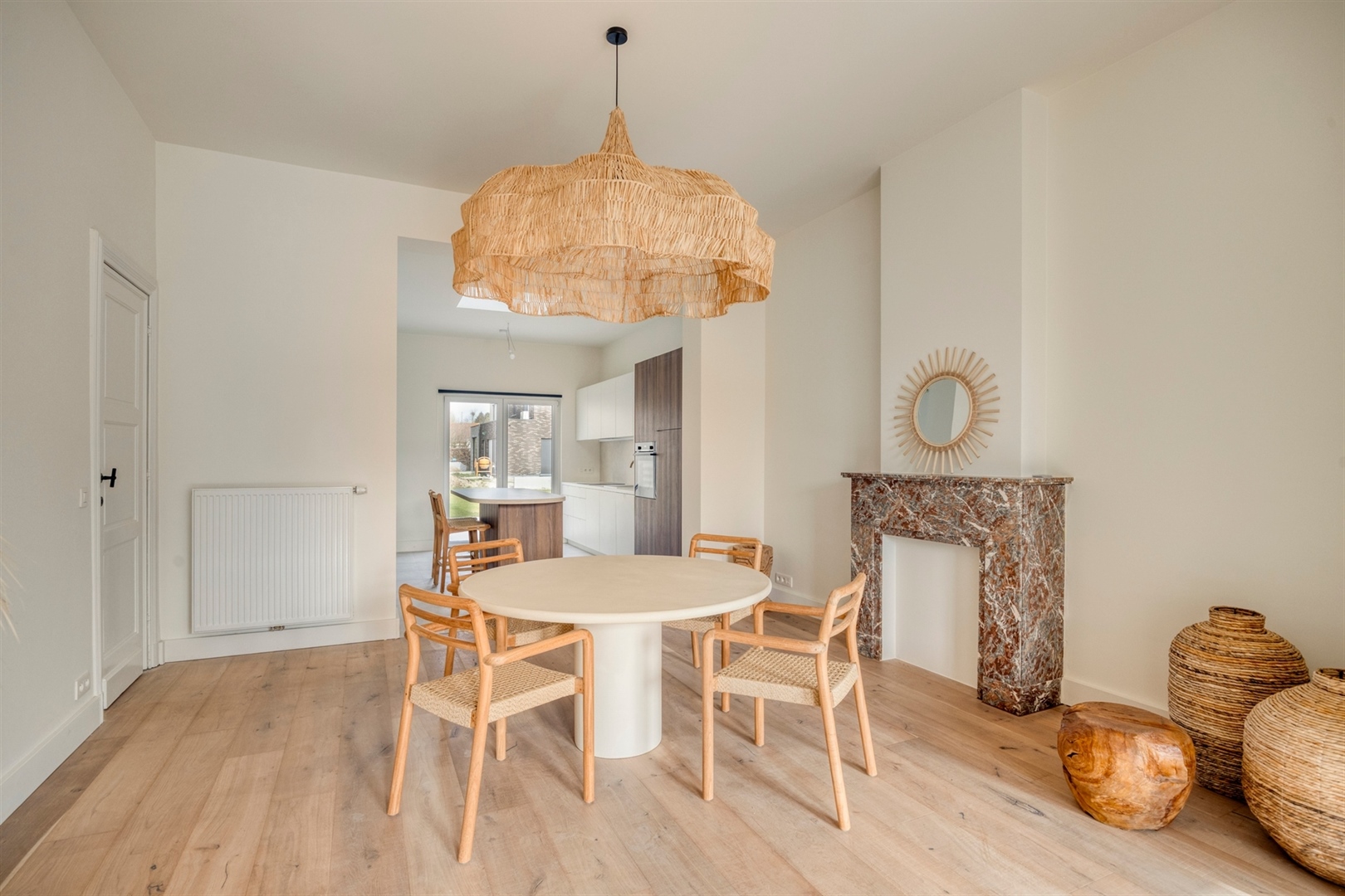 Gerenoveerde herenwoning met 5 slpks. - foto 4