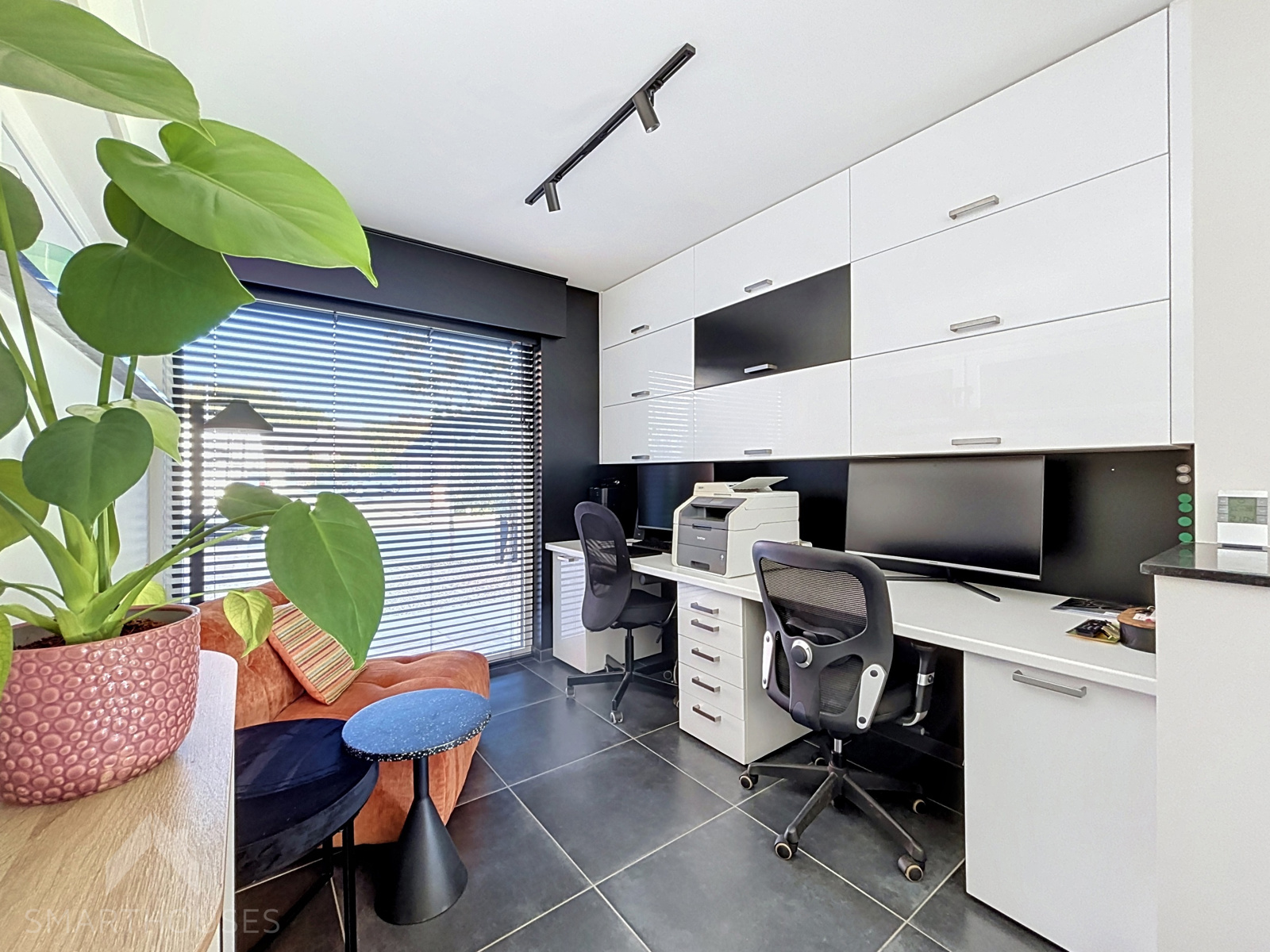 Rustig gelegen halfopen woning met 3 slpks en 2 garages - foto 5