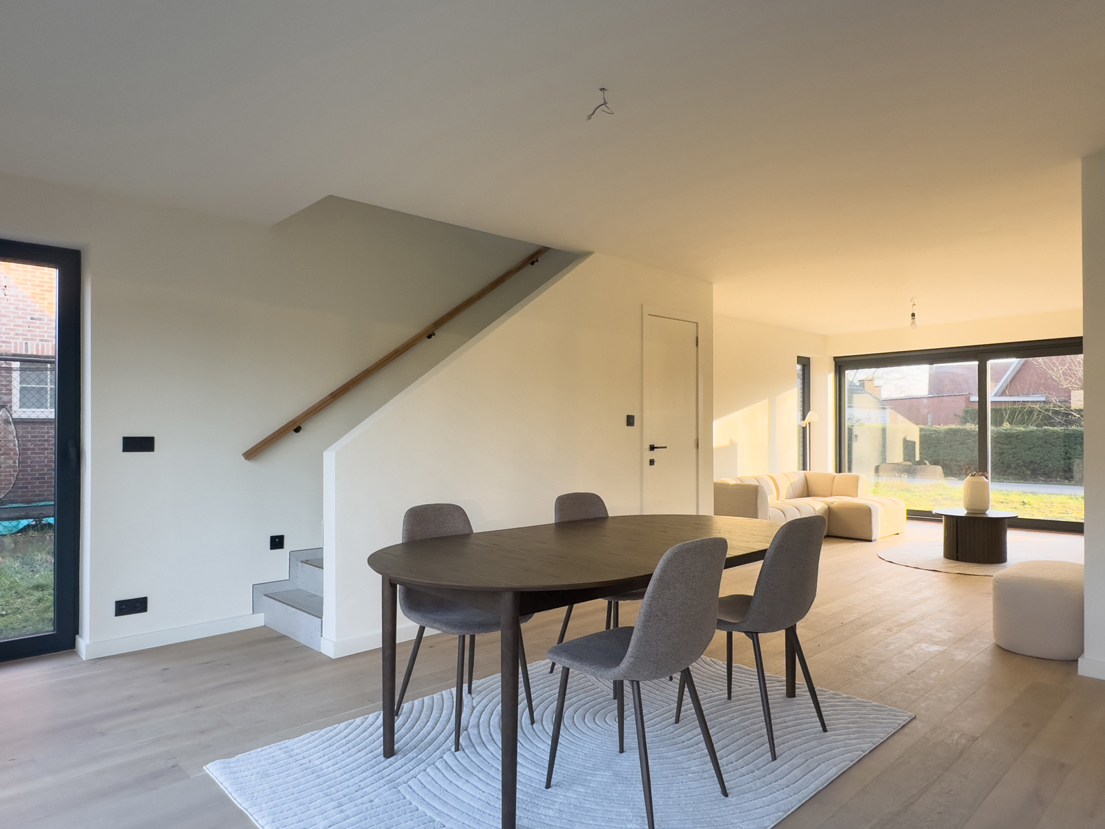 Nieuwbouw woning met 5 slaapkamers - foto 2