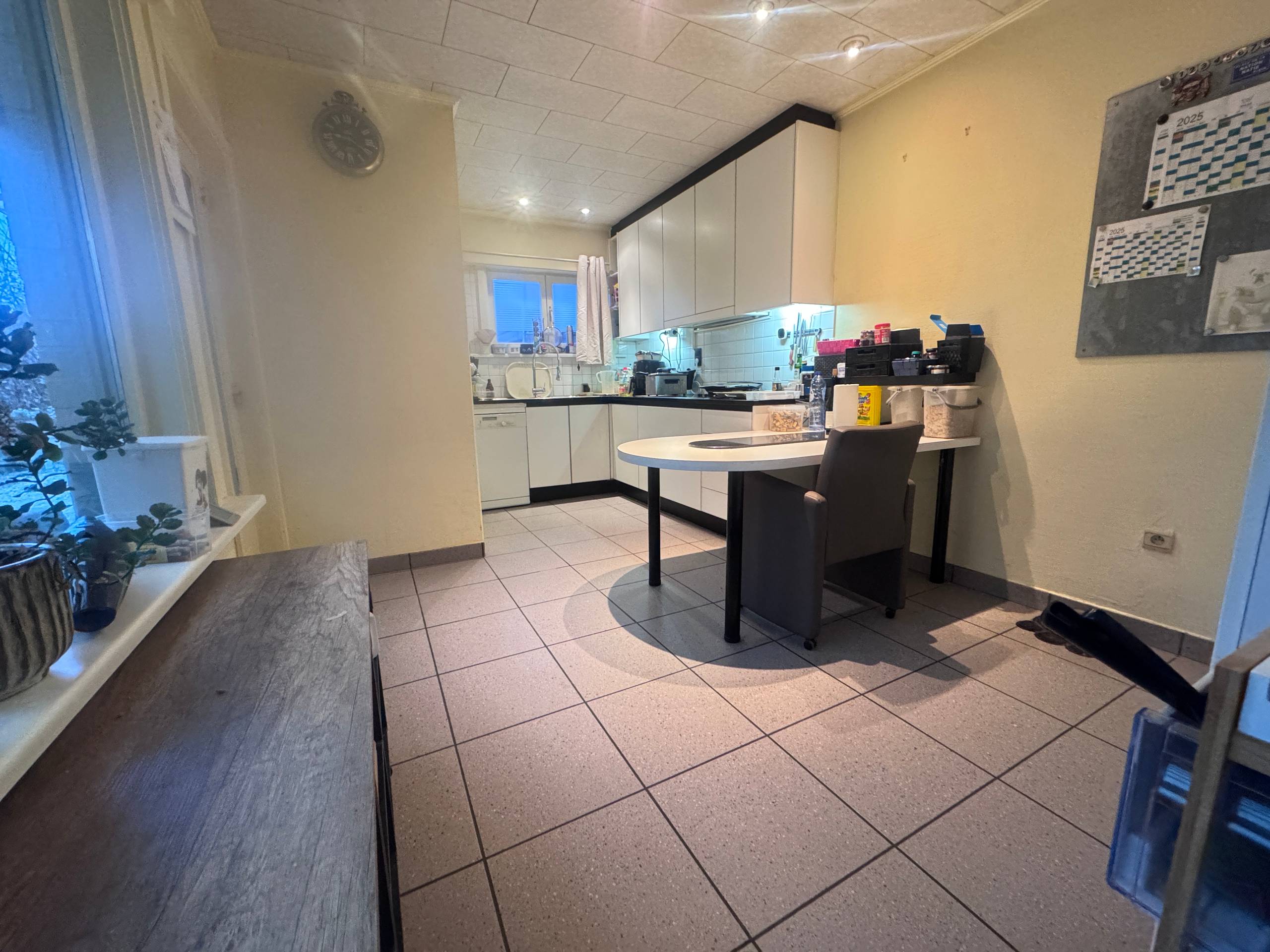 Wevelgem-Instapklare woning met 4 slaapkamers, tuin + garage - foto 5